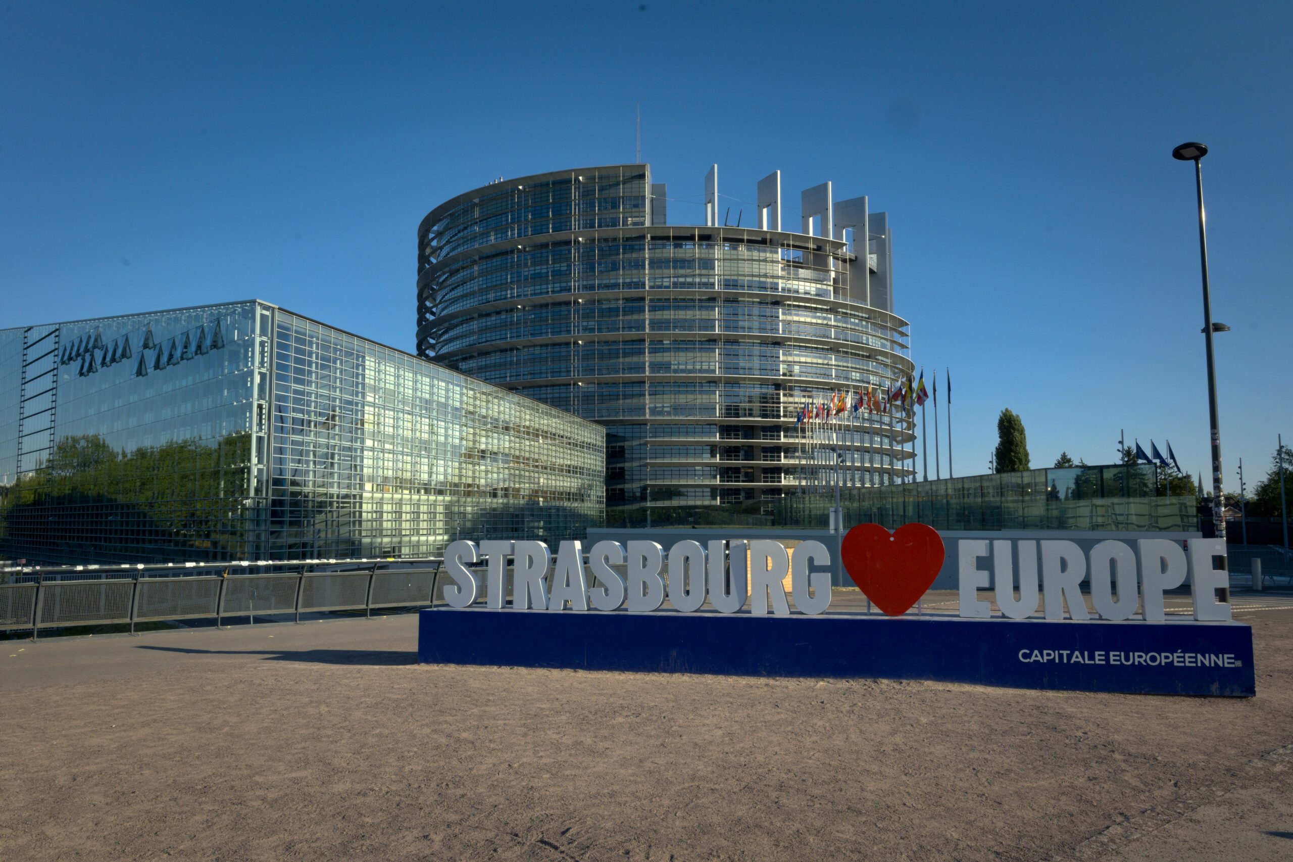 Location courte durée à Strasbourg : comment capter la clientèle des institutions européennes toute l'année ?